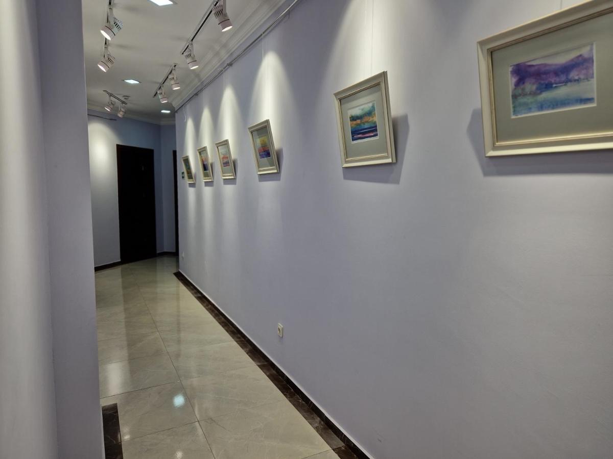 Art Hotel Batumi Esterno foto